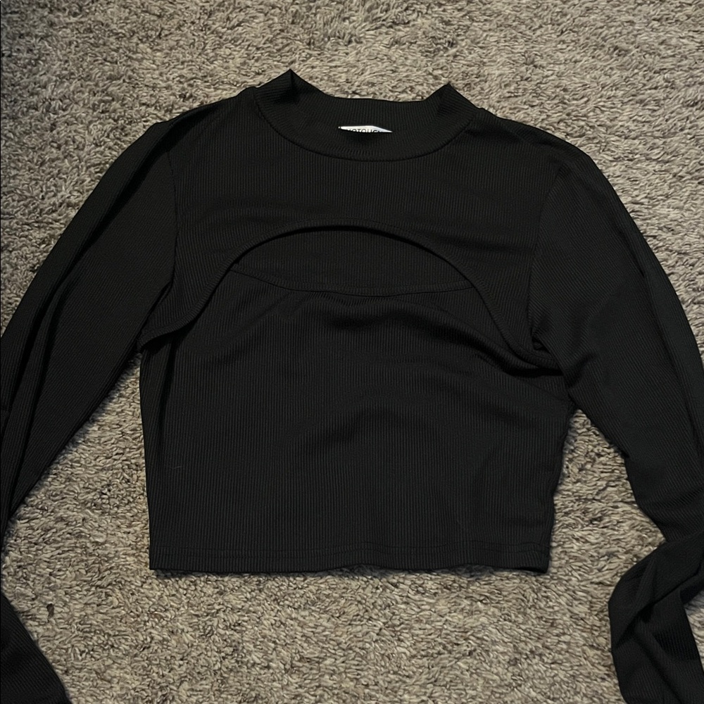 Elegant Black Long Sleeve Crop Top